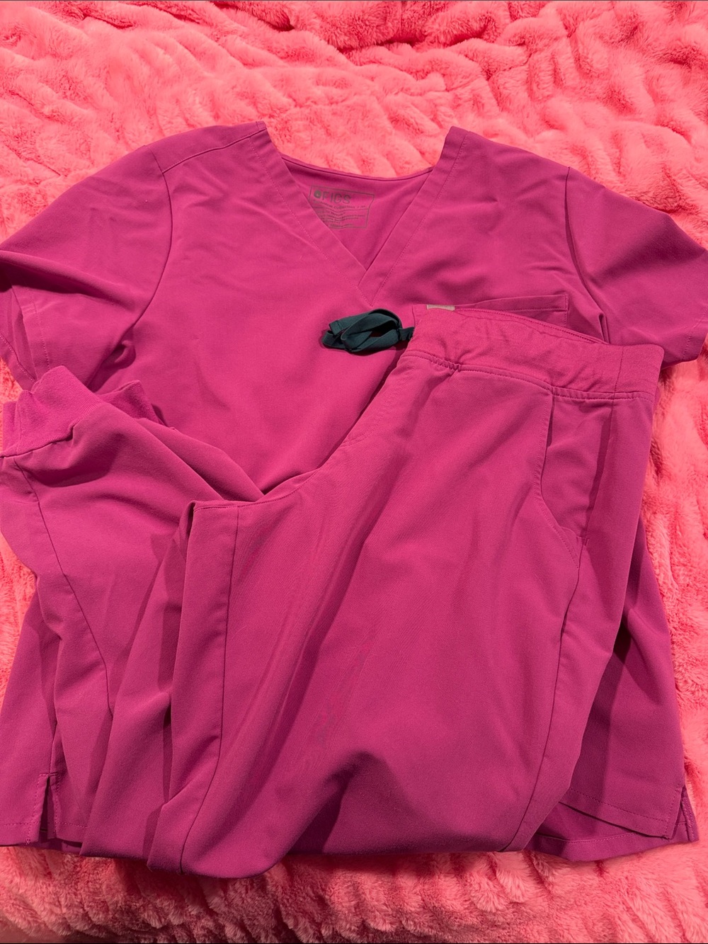 Figs Magenta Pink Scrub Set